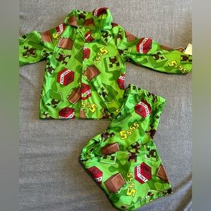 NWT Boys Minecraft pajamas set size 4t